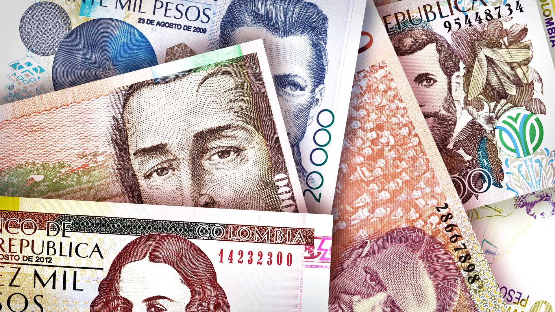 Cómo Convertir de Pesos Colombianos a Dólares